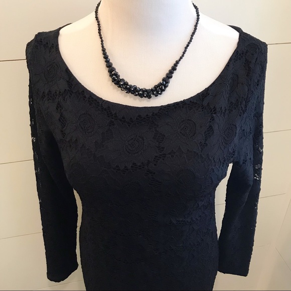 (A) Ingrid & Isabel Lace Maternity Dress (black) - Picture 4 of 5
